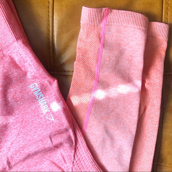 ❌ SOLD ❌ Gymshark Ombré Seamless Leggings - Picture 2 of 5